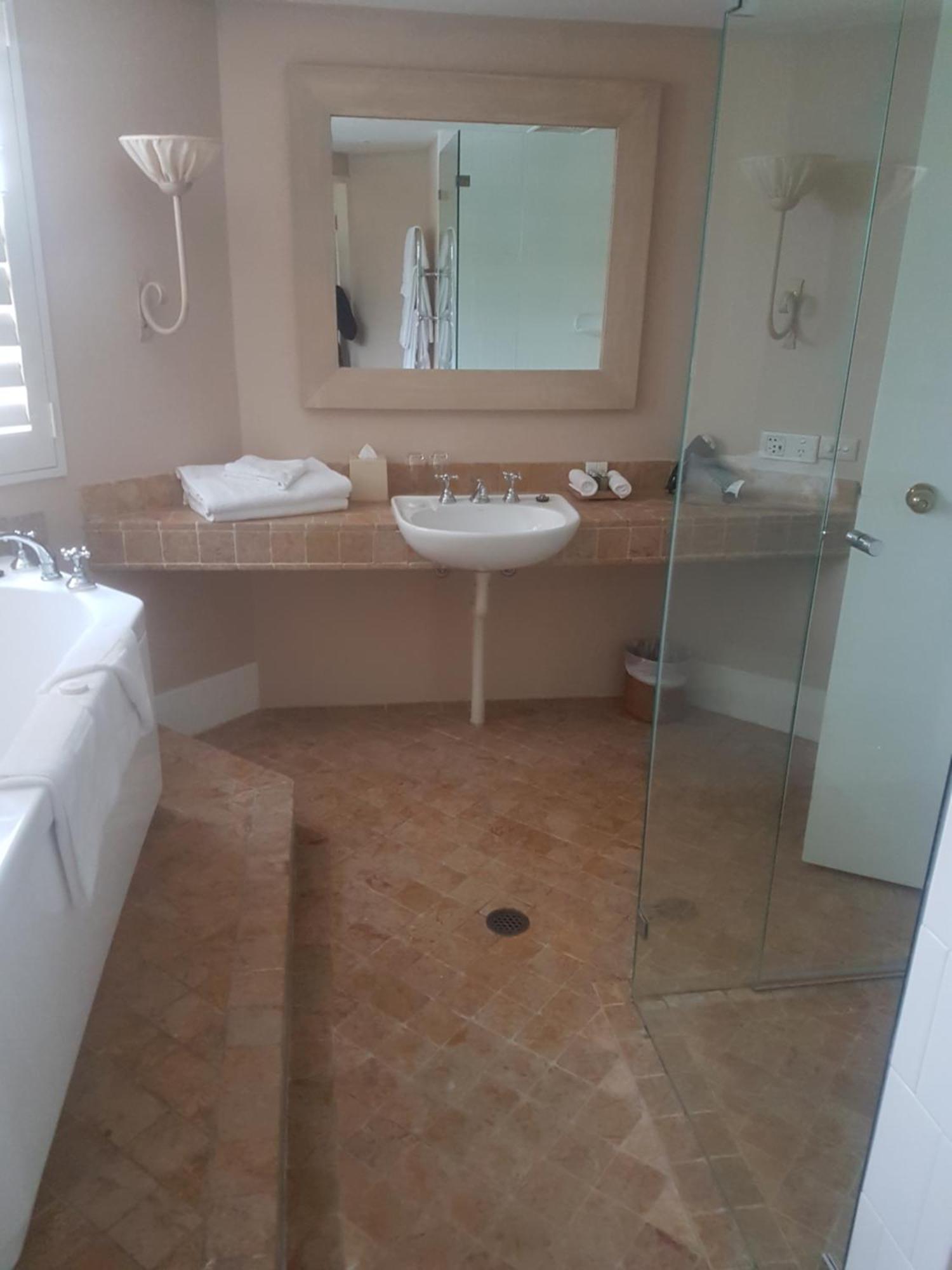 Milton Park Country House Hotel & Spa Баурал Номер фото